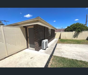 Modern Flat with Water Included!!! - Photo 1