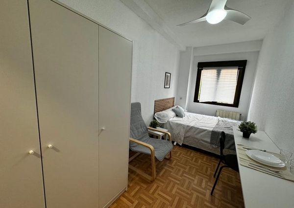 Calle Alejandro Sánchez, Madrid, Community of Madrid 28019