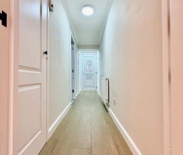 2 bedroom semi-detached house to rent - Photo 4