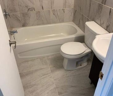 1 CH - 1 SDB - Laval - $1,300 /mo - Photo 4