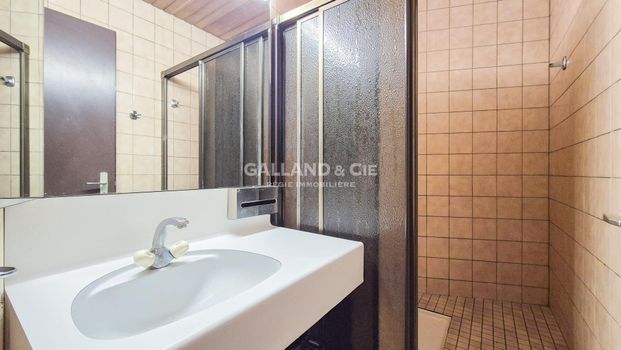 En plein centre ville - HOMMES UNIQUEMENT - Foto 1