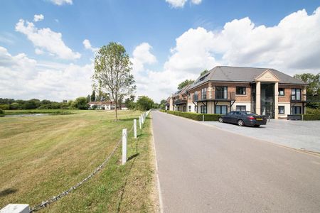 3 bedroom flat to rent - Photo 5