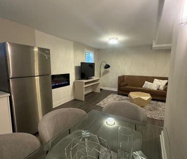 For Lease - 94 Houseman Crescent, Richmond Hill, Ontario - Photo 6