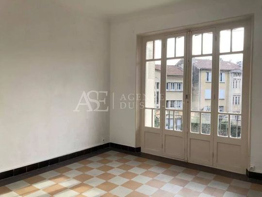 Location Appartement - Photo 1