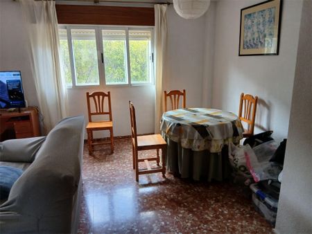 Piso de alquiler en Calle Margarita Xirgu, 6, El Cónsul - Ciudad Universitaria - El Romeral - Photo 3