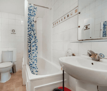 Balham Hill, London, SW12 - Photo 3