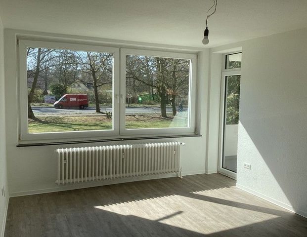Hier will ich wohnen: modernisierte 3- Zimmerwohnung in Hannover-Buchholz - Foto 1