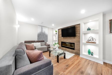 For Lease - 16 Embers Drive Unit# Bsmt Apt 2, Toronto, Ontario - Photo 2