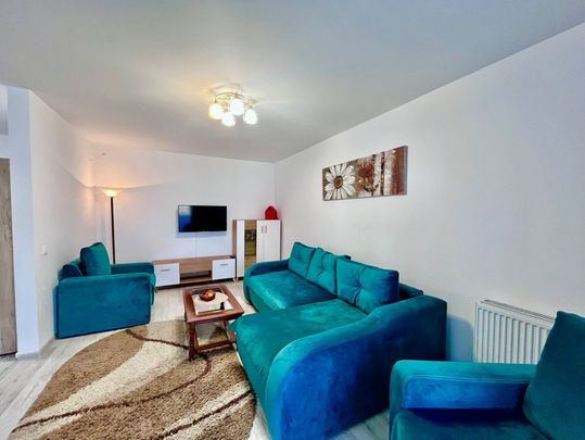 Apartament modern cu 2 camere in zona Tractorul - Photo 1