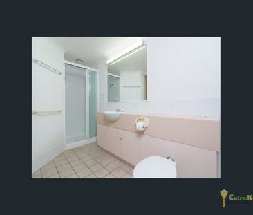 Fully Furnished 1 Bedroom Unit in Secure Complex! - Photo 2