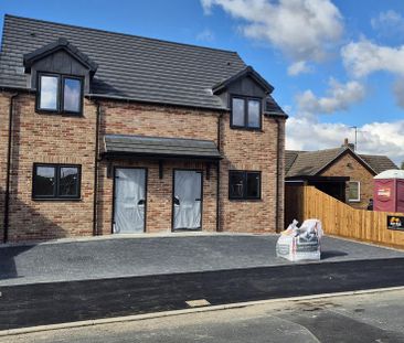 2 bedroom property to rent - Photo 1