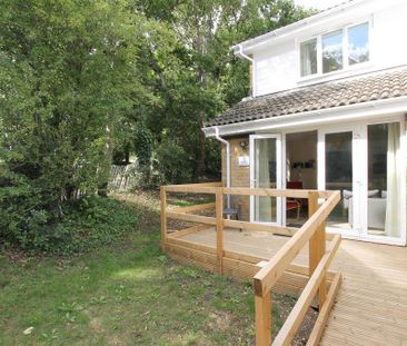 2 bedroom semi-detached house to rent - Photo 6