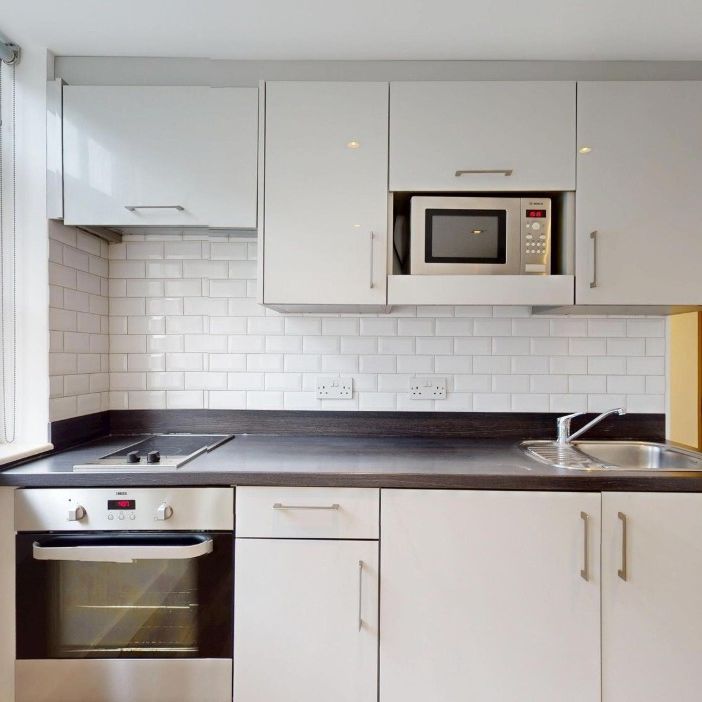 Studio Flat, Drakes Courtyard, NW6 - Photo 1