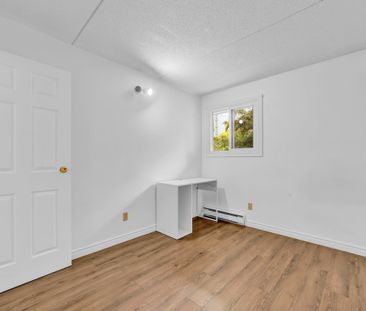 For Lease - 30 Hickory Street Unit# 103, Waterloo, Ontario - Photo 3