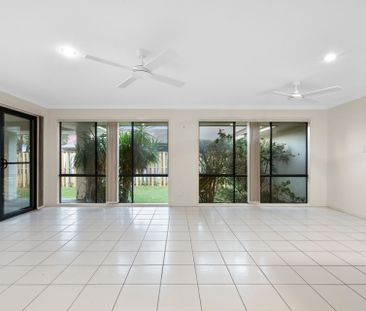 For Lease: Modern Family Home with Spacious Yard and Contemporary C... - Photo 3