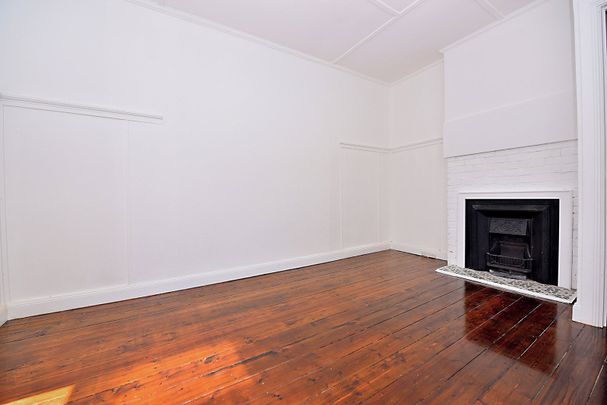 Beautiful 3-Bedroom Home with Versatile Living & Outdoor Appeal - Photo 1