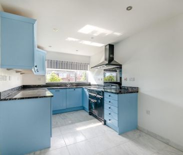 3 bedroom semi-detached house to rent - Photo 6