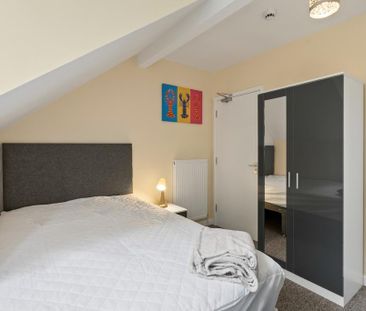 5 bedroom terraced house to rent - Photo 6