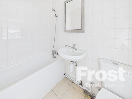 Elliman Avenue, Slough, Berkshire,SL2 - Photo 3