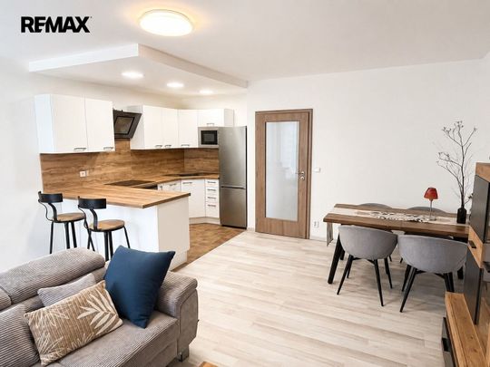 Pronájem bytu 2+kk v osobním vlastnictví 64 m², Praha 9 - Klánovice - Photo 1