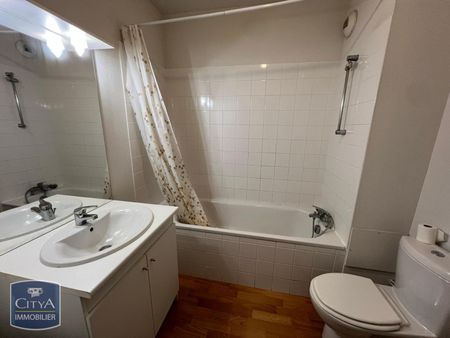 Location Appartement 1 pièce 25m² LAVAL 53000 - Photo 4