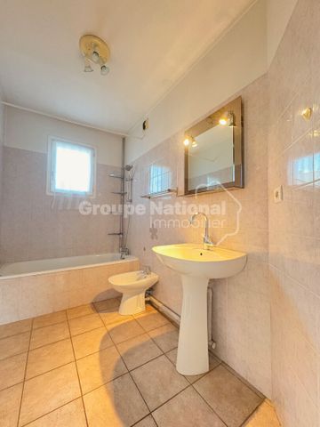 A LOUER Appartement 2 chambres de 62m2 avec terrasse, cellier et parking, - Photo 5