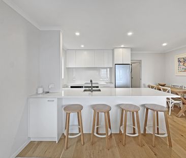 Welcome home to 123 Marine Parade - Photo 4