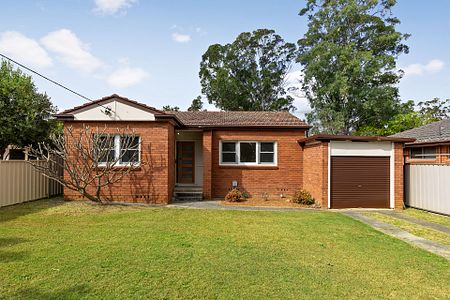 16 Lincoln Drive, Cambridge Park. - Photo 2