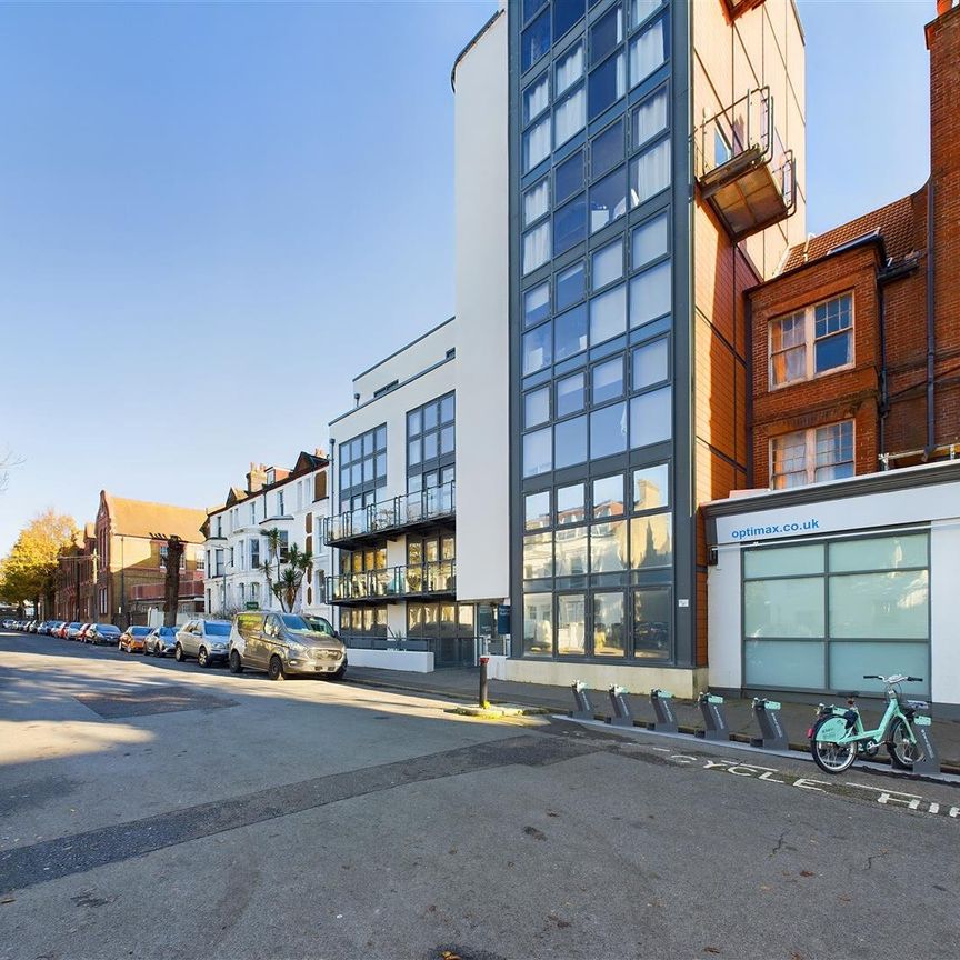 2 bedroom apartment to rent - Photo 1