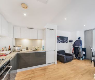 Landmark East, Marsh Wall E14 - Photo 1