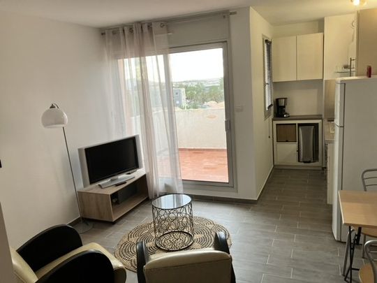 Location Appartement 2 pièces 25m² SETE 34200 - Photo 1