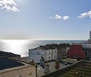 4 bedroom flat to rent - Photo 5