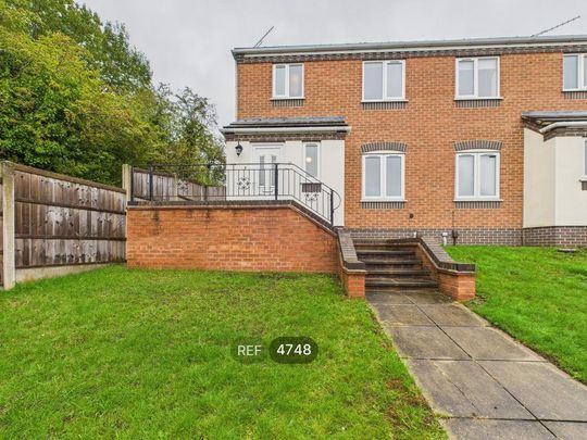 3 bedroom semi-detached house to rent - Photo 1