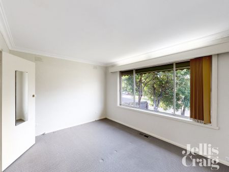 25 De Havilland Avenue, Strathmore Heights - Photo 2