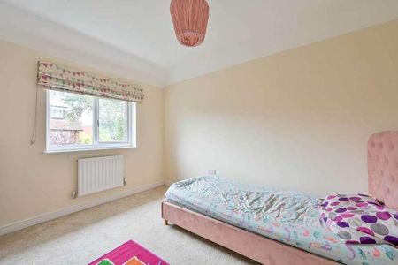 Jopling Road, Bisley, GU24 - Photo 4