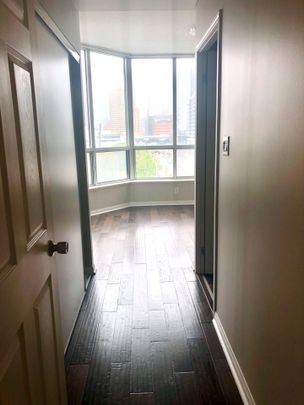 For Lease - 228 Queens Quay W N/A Unit# 1002, Toronto, Ontario - Photo 1