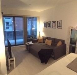 For Lease - 5 St. Joseph Street Unit# 806, Toronto, Ontario - Photo 2