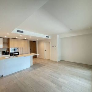 Modern 2 Bed + 2 Bath Exclusive River Green 3 Hollybridge - Photo 2