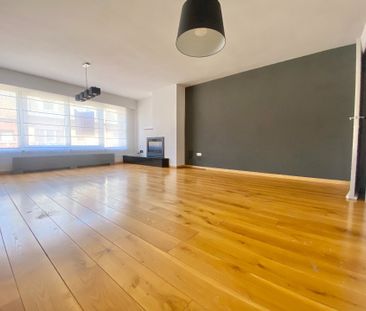 2-slaapkamer appartement met garage in hartje Eeklo - Photo 4