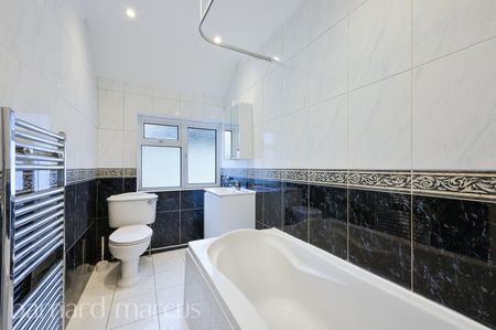 Horsley Close, Epsom - Photo 5