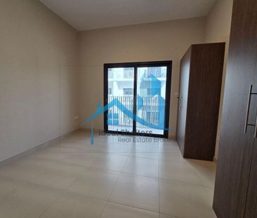 PETS FRIENDLY 2BR NO LIVING AREA 2 ENSUIET BATHS - Photo 2