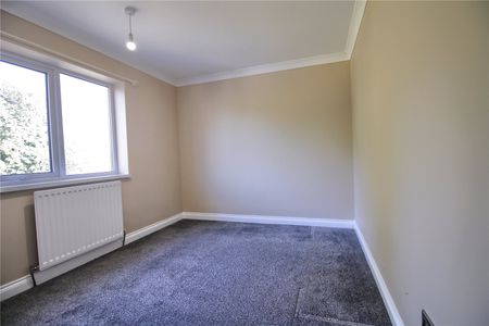 3 bed maisonette to rent in The Green, Billingham, TS23 - Photo 2