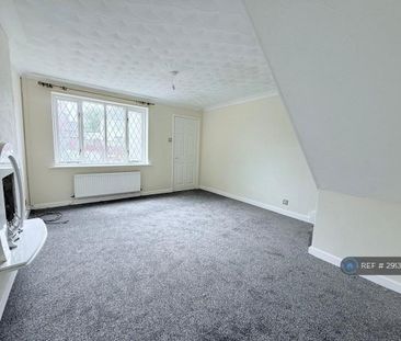 2 bedroom semi-detached house to rent - Photo 2