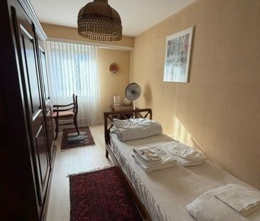 Appartement de 4.5 pièces au 4ème étage avec balcon - Photo 3