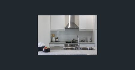 Private studio in Werribee with balcony, bathroom and kitchenette - Photo 5