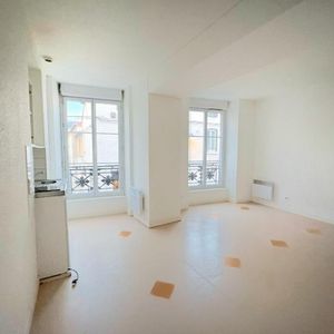 Location Appartement 1 pièce 23m² ROANNE 42300 - Photo 2