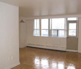 650 Eglinton Avenue West - Photo 5
