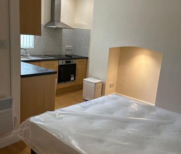 Studio to rent - Photo 5
