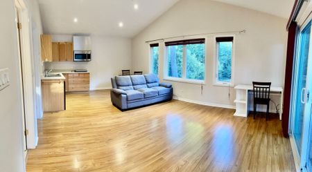 For Lease - 1339 Pinegrove Road Unit# 2, Oakville, Ontario - Photo 3