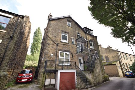 3, Blenheim House, 9 Crawshaw Road, Pudsey, LS28 7UB - Photo 3